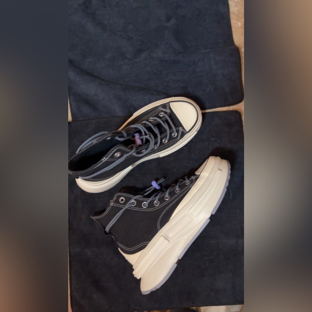 brand new platform hike converse without tags or box
